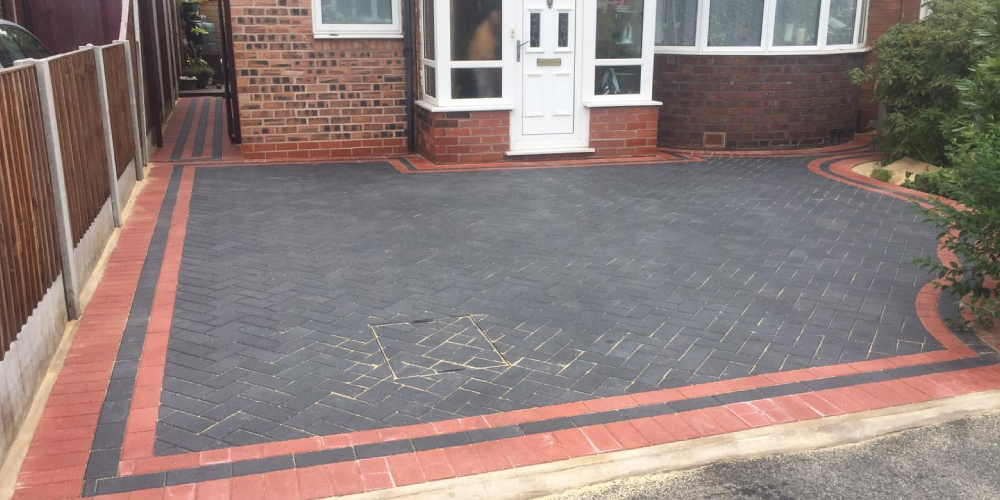 Block paved driveway of the type JM Paving install in Oadby